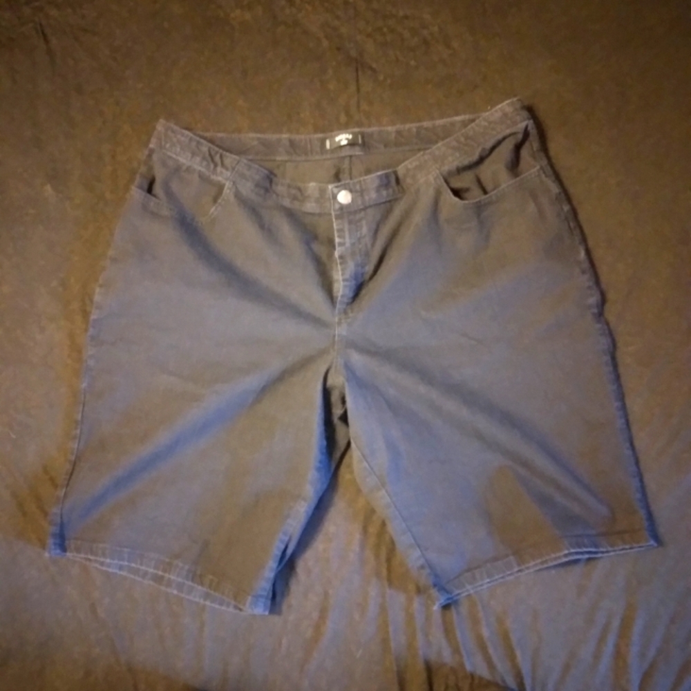 Black lee rider bermuda shorts
